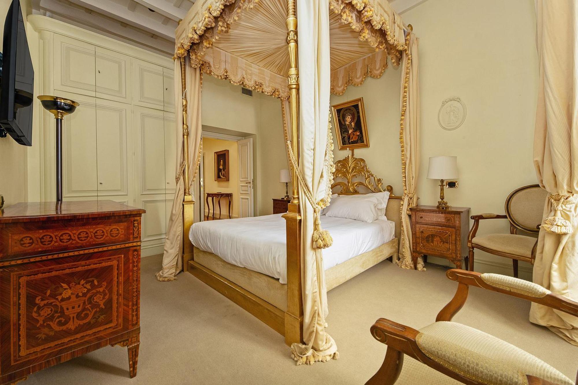 Ych-Magnifica Residenza A Campo De Fiori Apartment โรม ภายนอก รูปภาพ